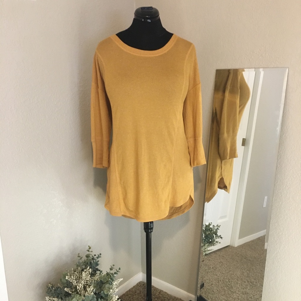 Cozy Yellow Sweater 🌻